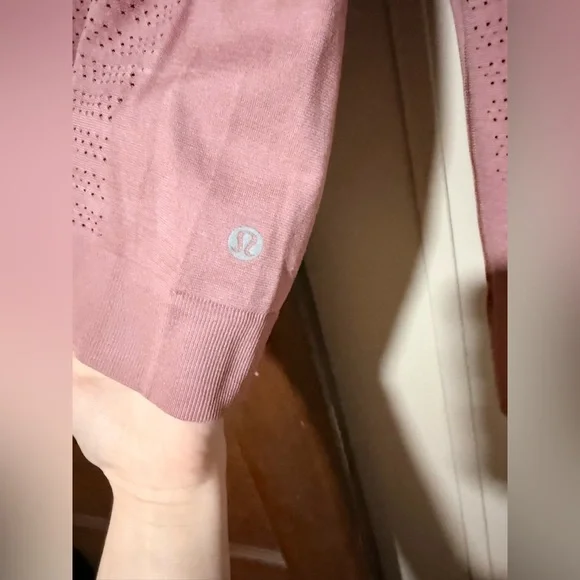Lululemon Breeze By Long Sleeve - Picture 6 of 7
